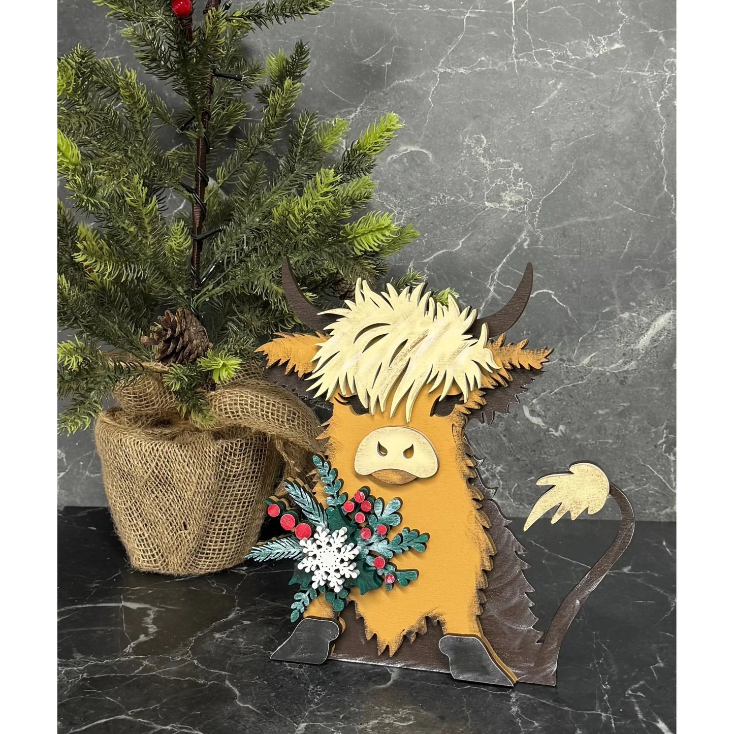 Jolly Highland Christmas Shelf Sitter
