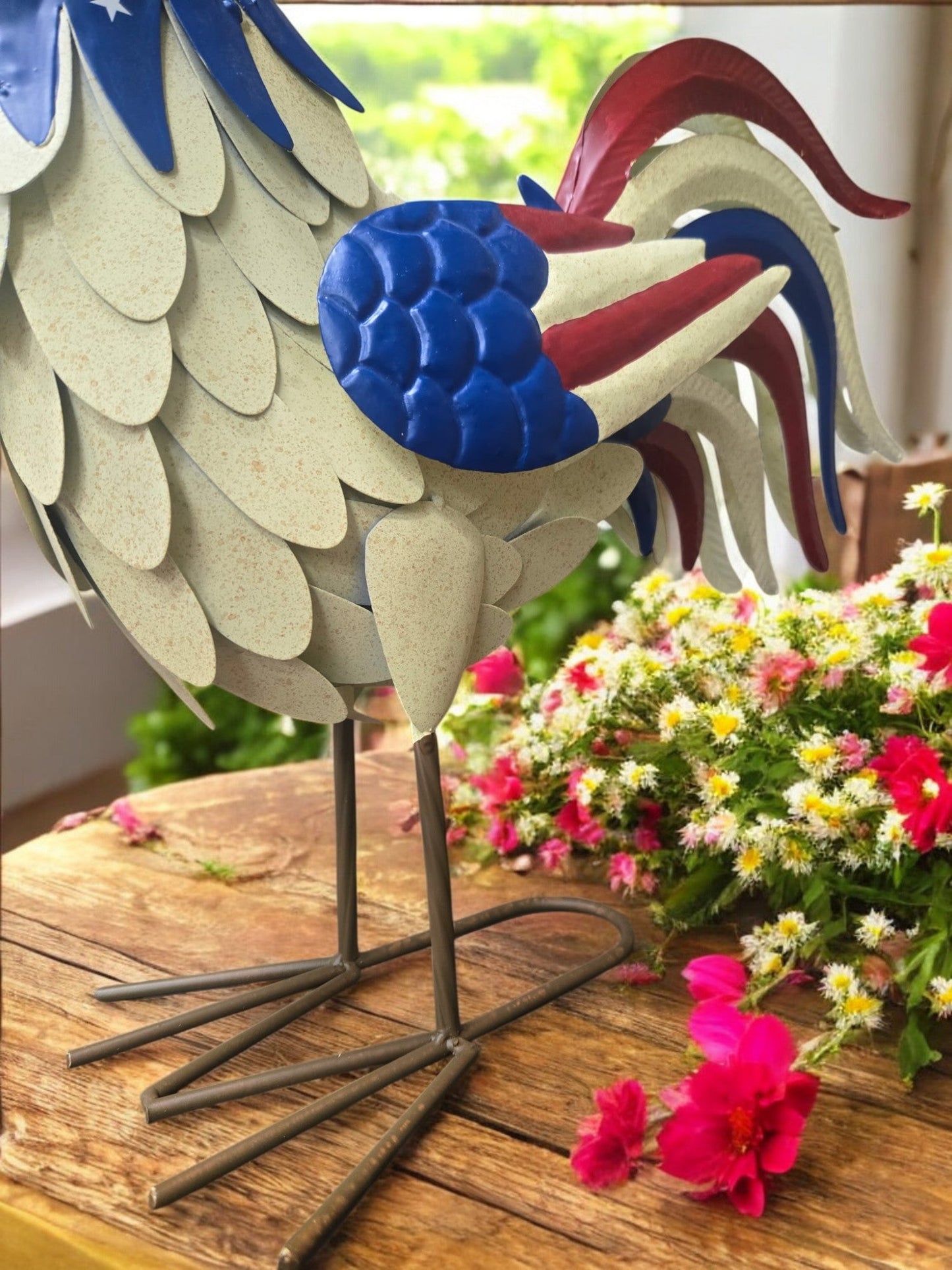 American Rooster Metal Outdoor Decor - Rustic Garden Art for Farmhouse Style, Perfect Gift for Chicken Lovers & Homeowners
