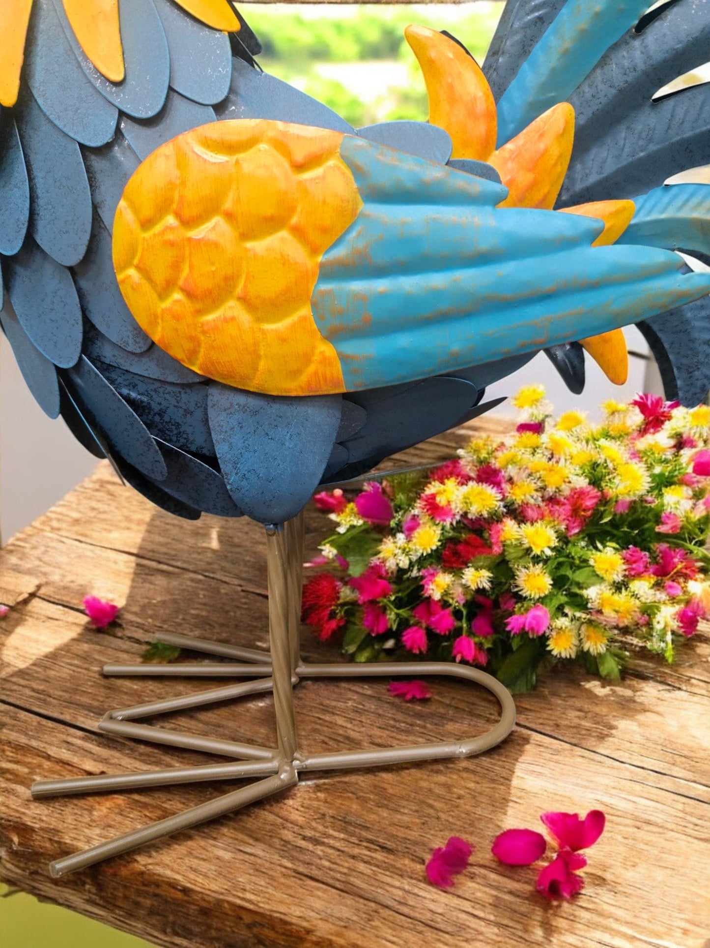Big T Rooster Metal Rooster Decor | Farmhouse Outdoor Accents for Garden & Patio Outdoor Decor
