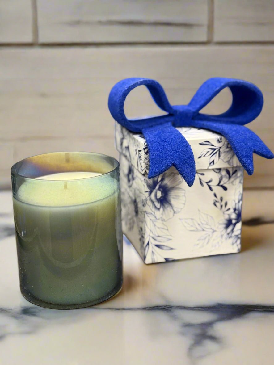 Blue Hydrangea Luxury Bow Candle, 14oz Luxury Scented Candle, Relaxing Home Decor, Perfect Gift for Her or Special Occasions