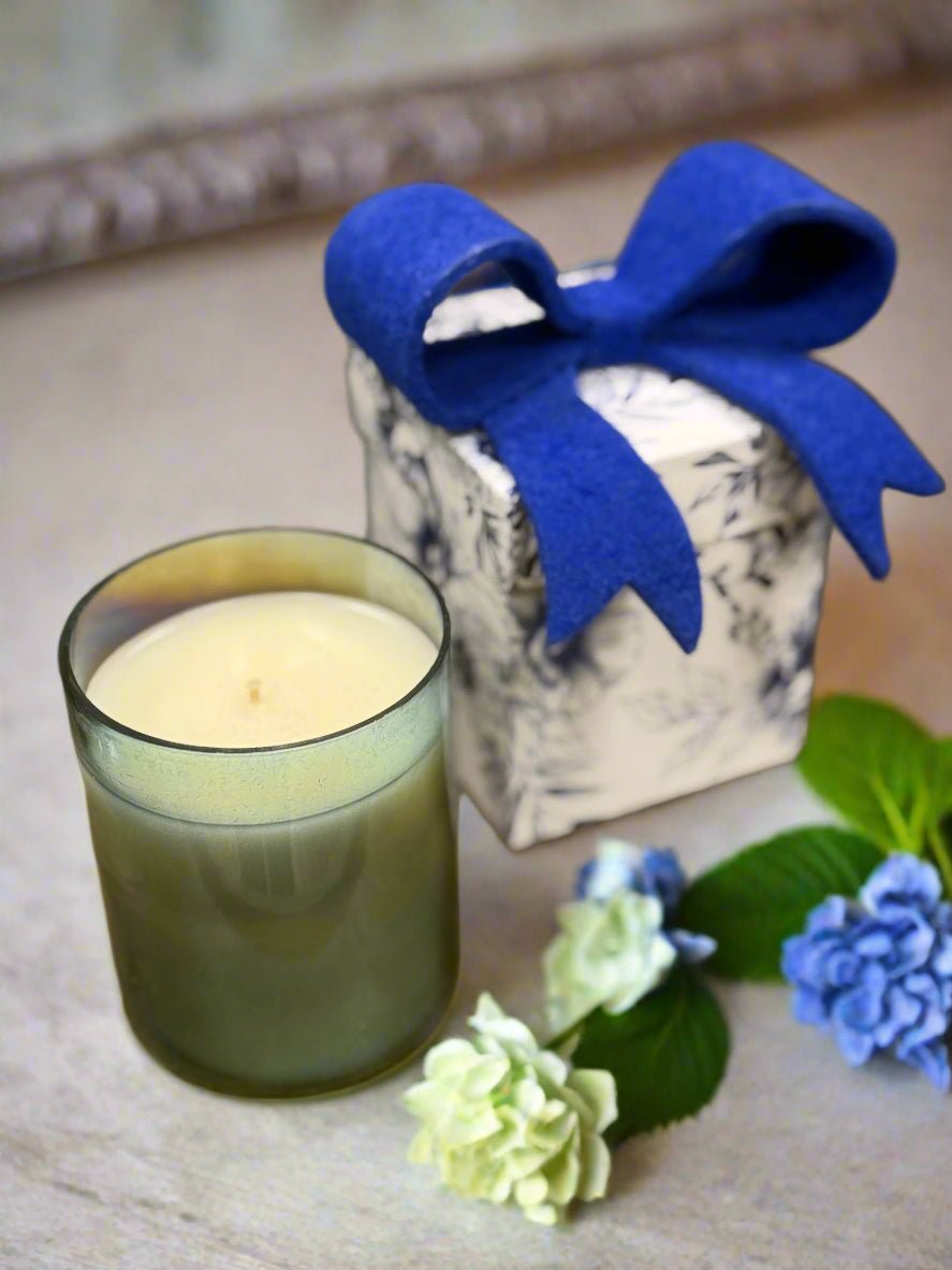 Blue Hydrangea Luxury Bow Candle, 14oz Luxury Scented Candle, Relaxing Home Decor, Perfect Gift for Her or Special Occasions