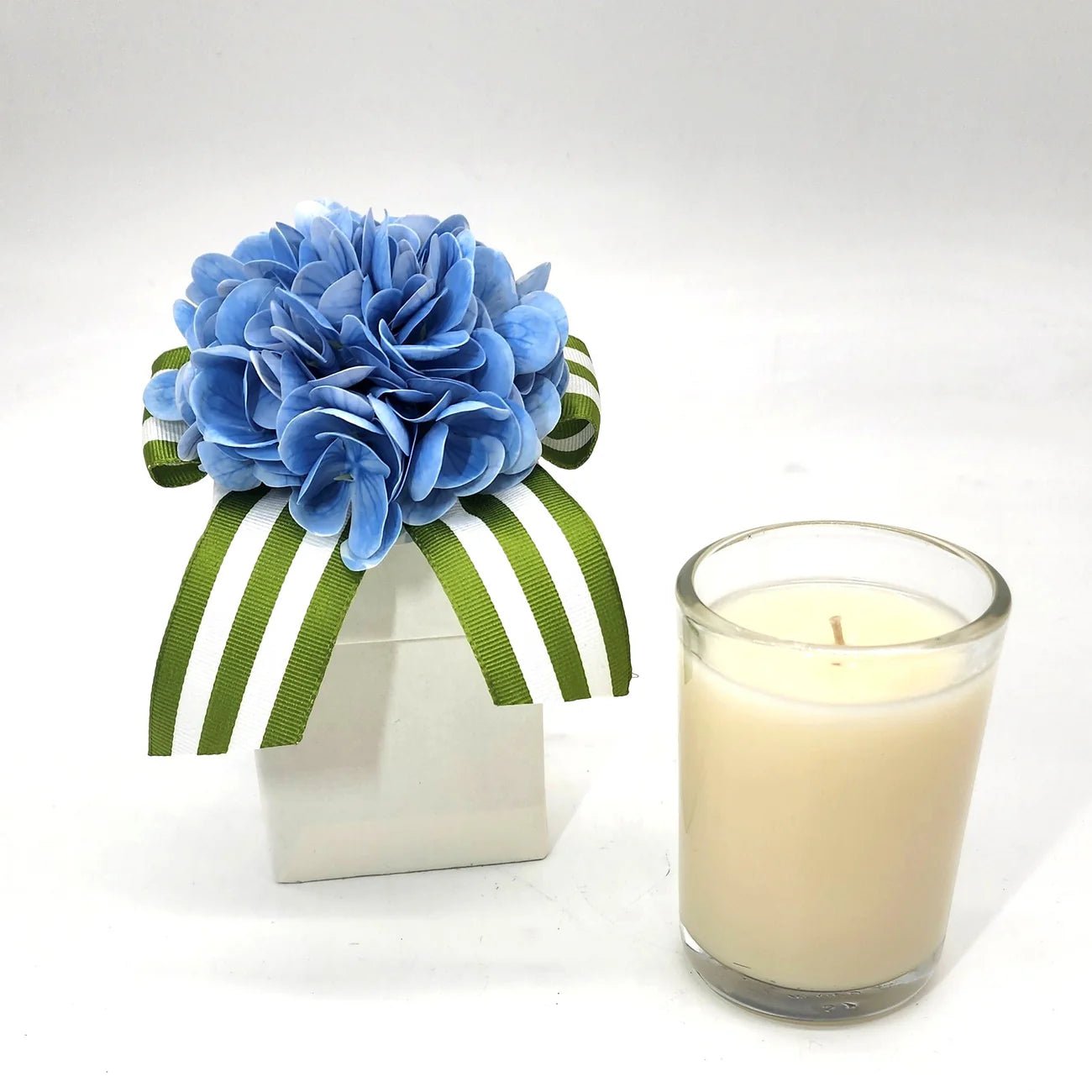 Blue Hydrangea Luxury Candle 8 oz, Luxury Flower Box for Aromatherapy, Ideal Gift for Her & Home Accents - Nifty Decor & More