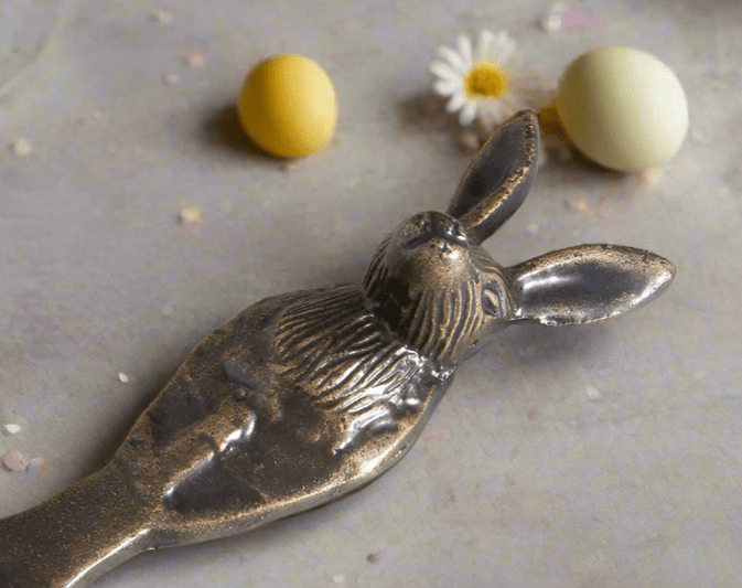 Briar Hare Bottle Opener | Unique Barware Gift for Rabbit Lovers | Rustic Home Decor & Kitchen Accessory