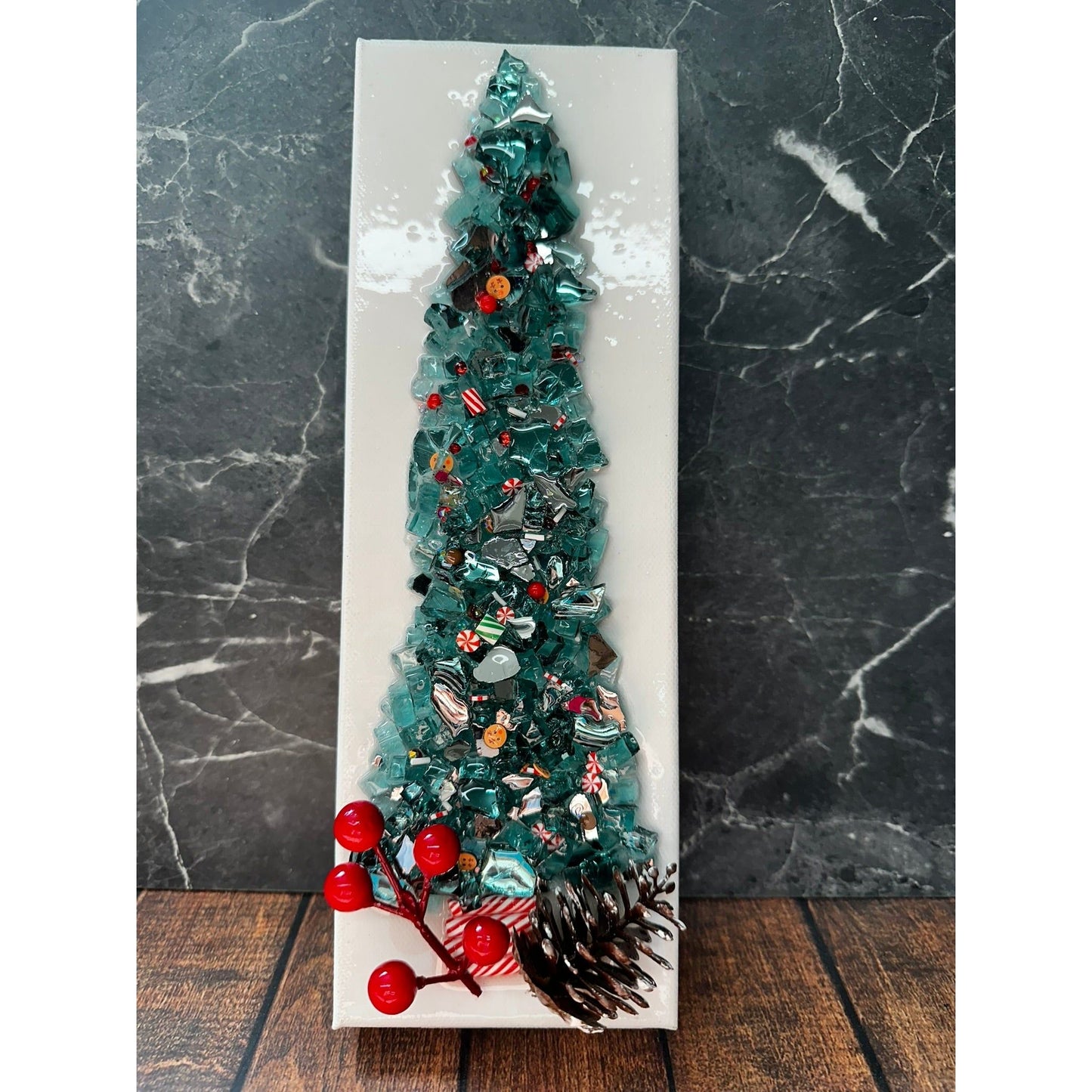 Candy Cane Christmas Tree Resin Frame - Nifty Decor & More