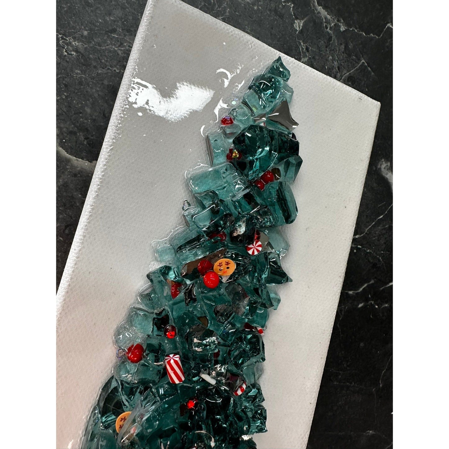 Candy Cane Christmas Tree Resin Frame - Nifty Decor & More