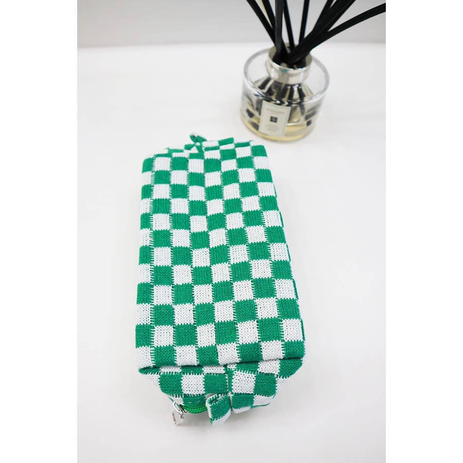 Checkered Knitted Cosmetic Bag, Cozy Textured Makeup Case, Perfect Gift for Her, Handmade Beauty Organizer