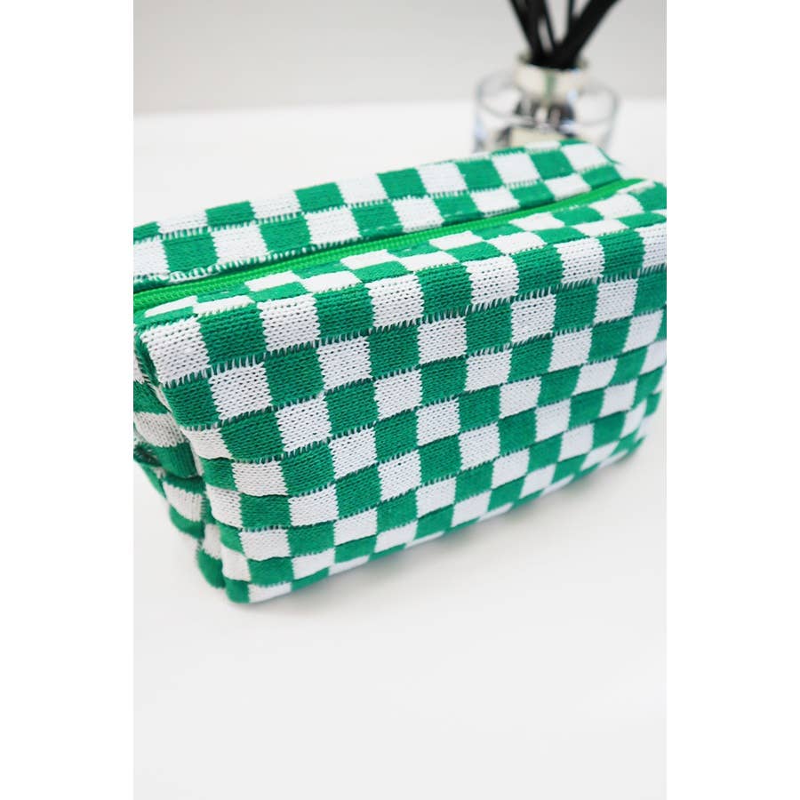 Checkered Knitted Cosmetic Bag, Cozy Textured Makeup Case, Perfect Gift for Her, Handmade Beauty Organizer