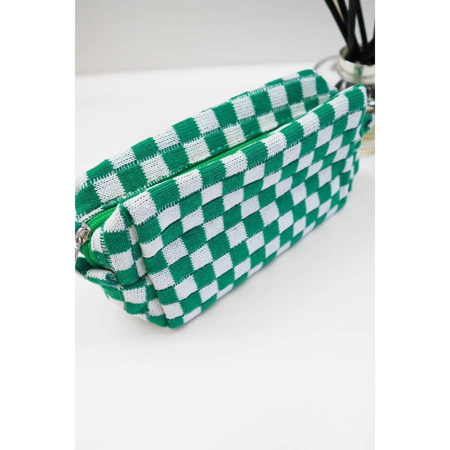 Checkered Knitted Cosmetic Bag, Cozy Textured Makeup Case, Perfect Gift for Her, Handmade Beauty Organizer