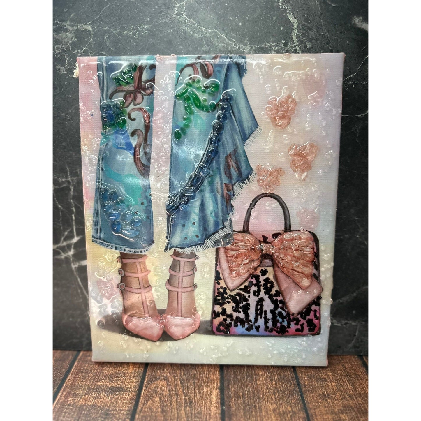 Chic Girl Resin Frame Resin