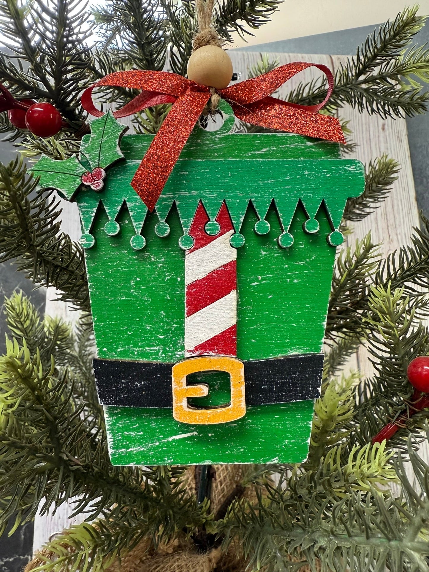 Christmas Latte Ornaments - Nifty Decor & More