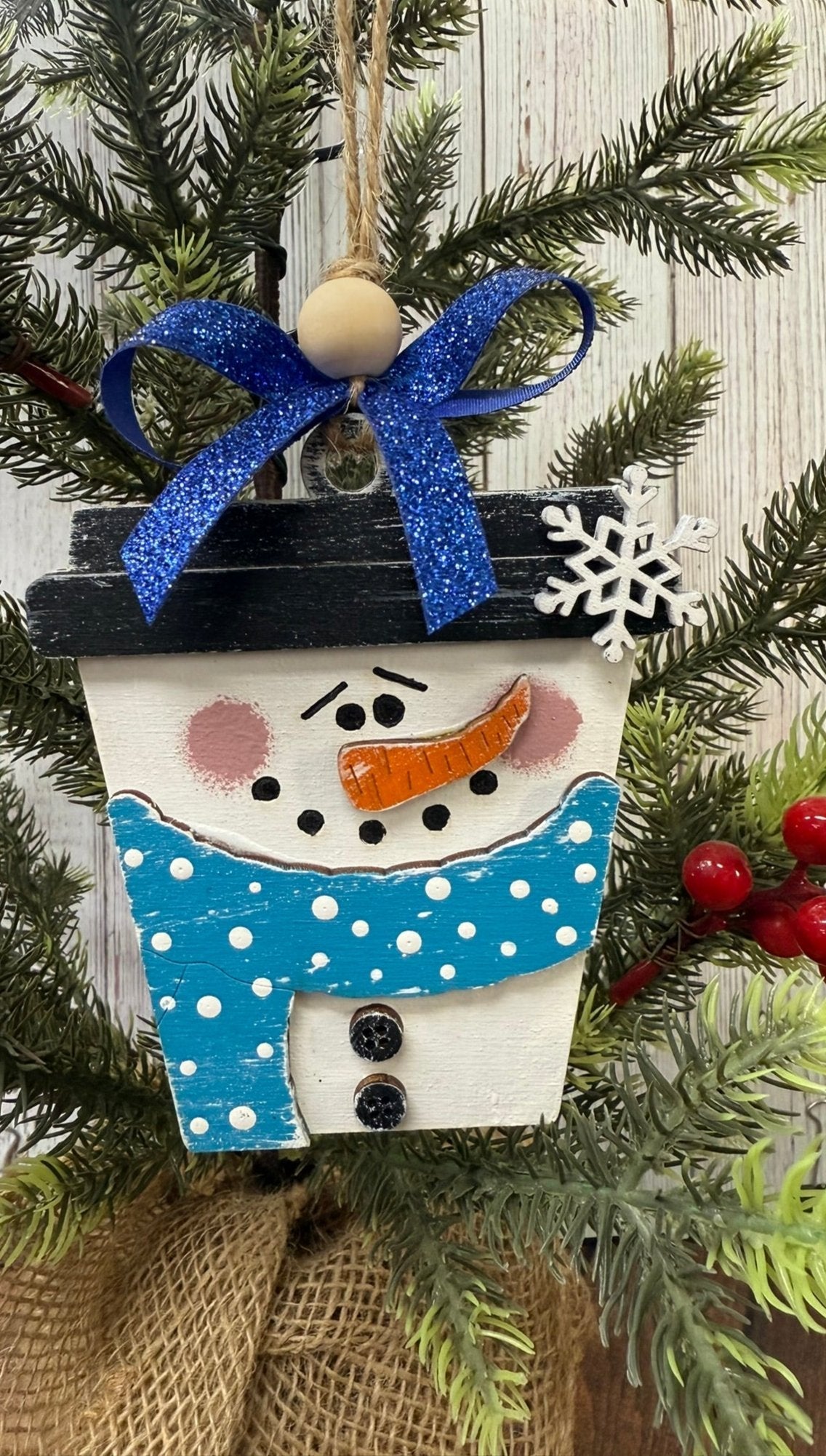 Christmas Latte Ornaments - Nifty Decor & More