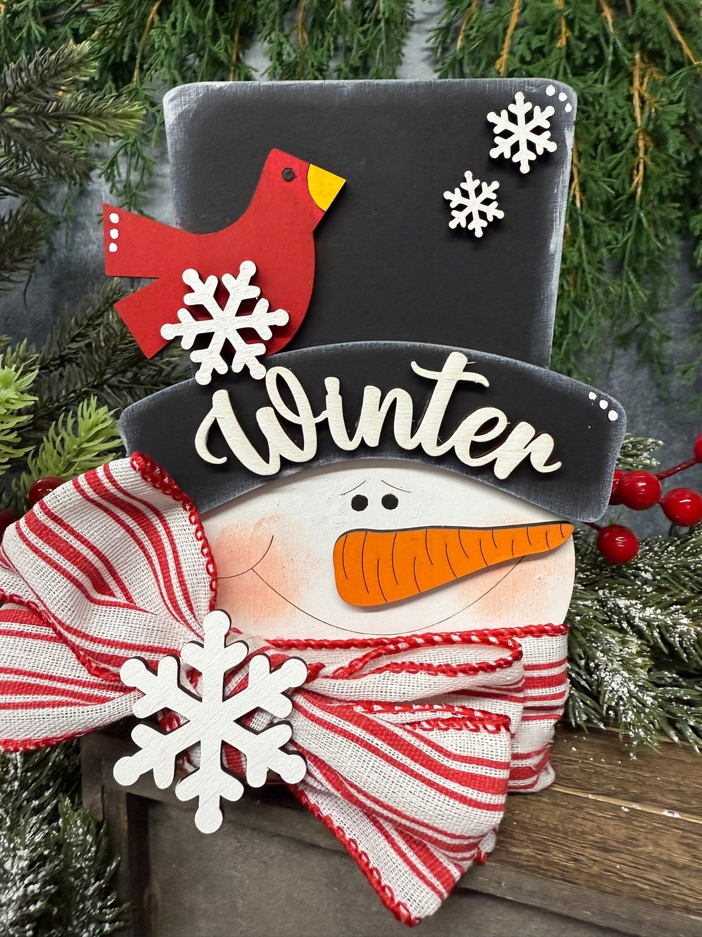 Chunky Winter Snowman Head - Nifty Decor & More