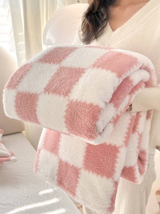 Personalized Checkered Fleece Blanket, Pink or Blue Blankets Pink XXXL