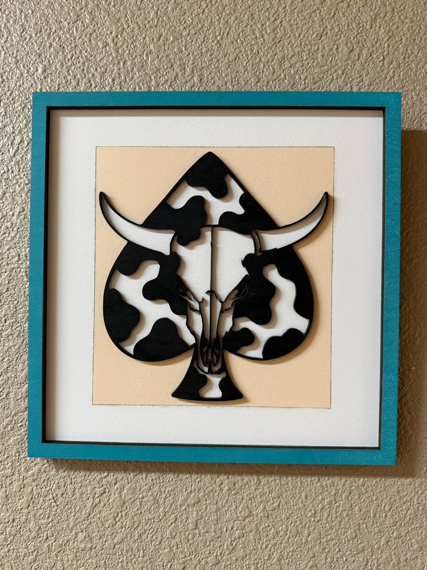 Cow Skull Spade Wall Art, Western Girly Cowgirl Vibes for Girls’ Room Decoration, Unique Gift for Wild Hearts Wall Art