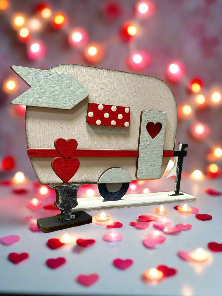 Cupid's Campground Shelf Sitter