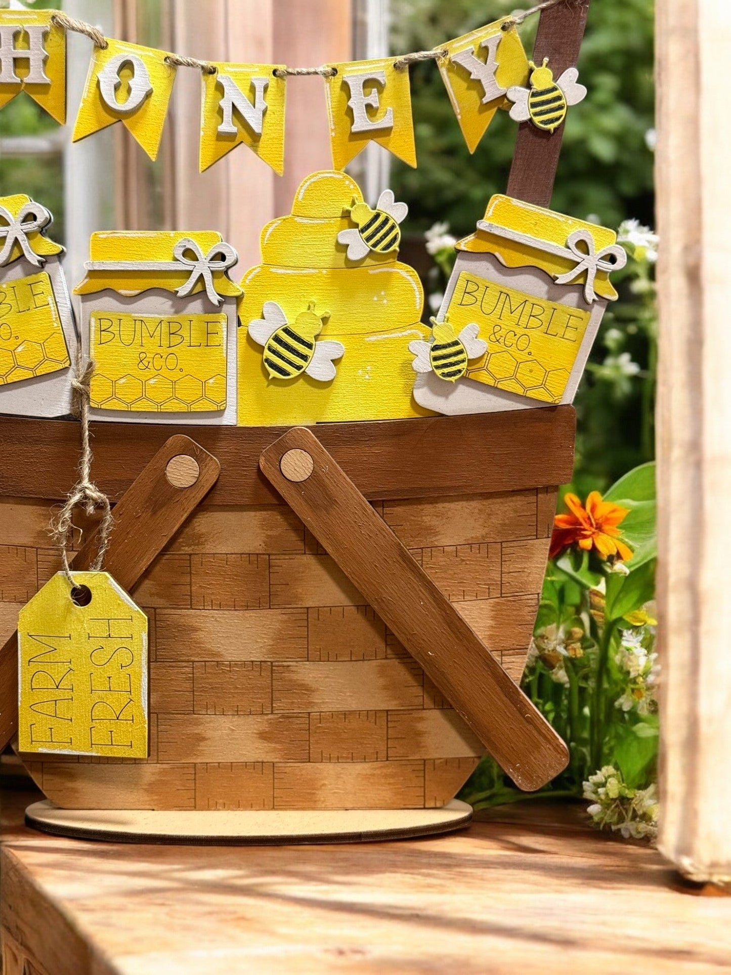 Farm Fresh Honey Weave Basket, Cute Bumble Bee Decor Shelf Sitter for Springtime Charm, Great Gift for Nature Enthusiasts