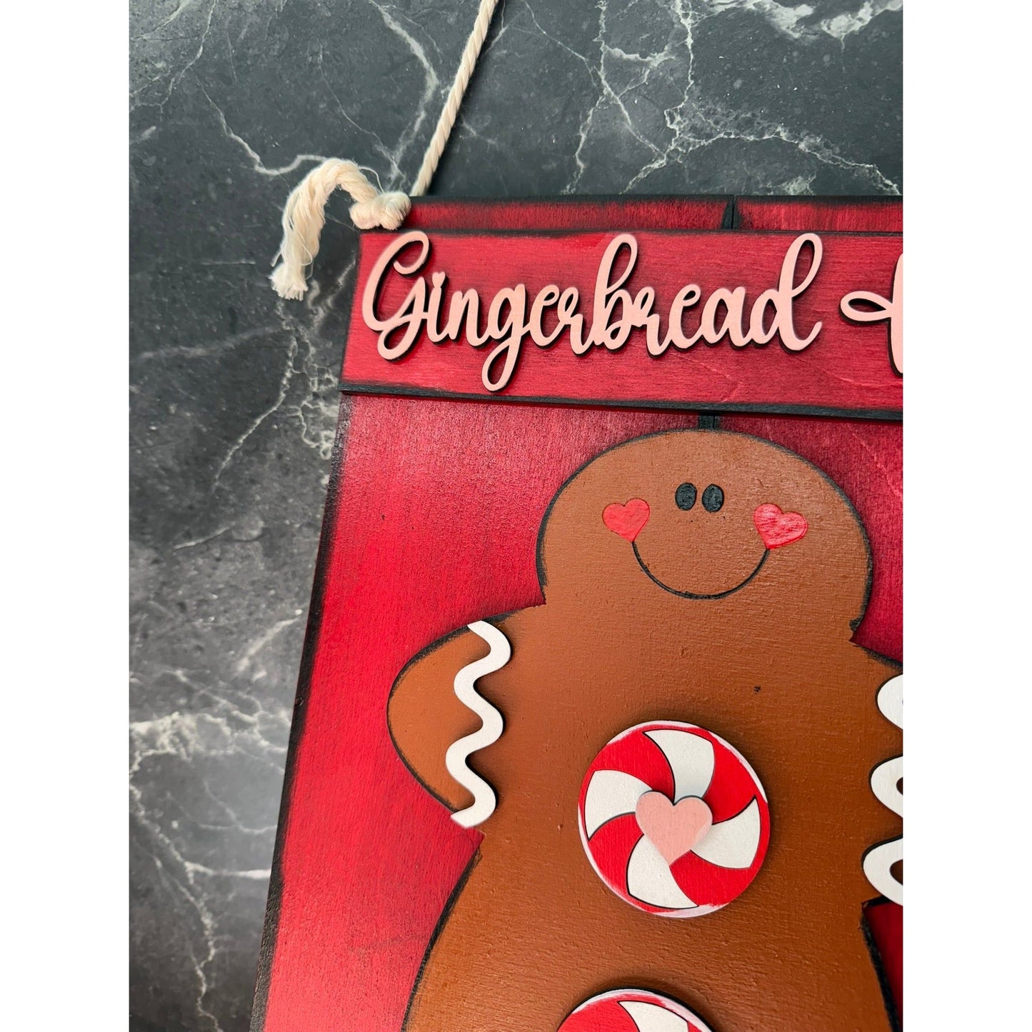 Gingerbread Kisses Pallet Sign - Nifty Decor & More