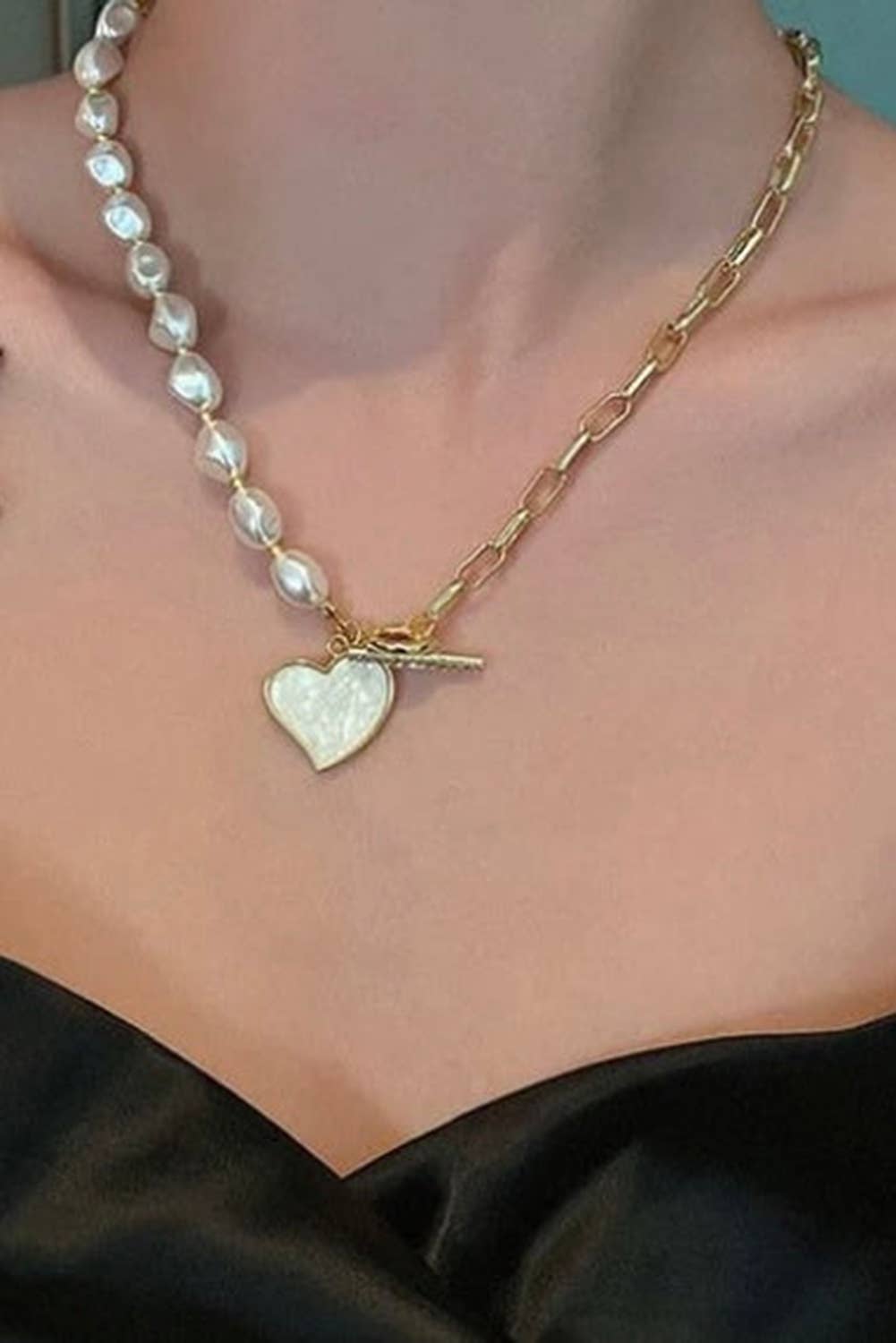 Heart Pendant Rhinestone Pearl Chain Necklace, Sparkling Elegant Jewelry for Date Nights, Perfect Romantic Gift - Nifty Decor & More