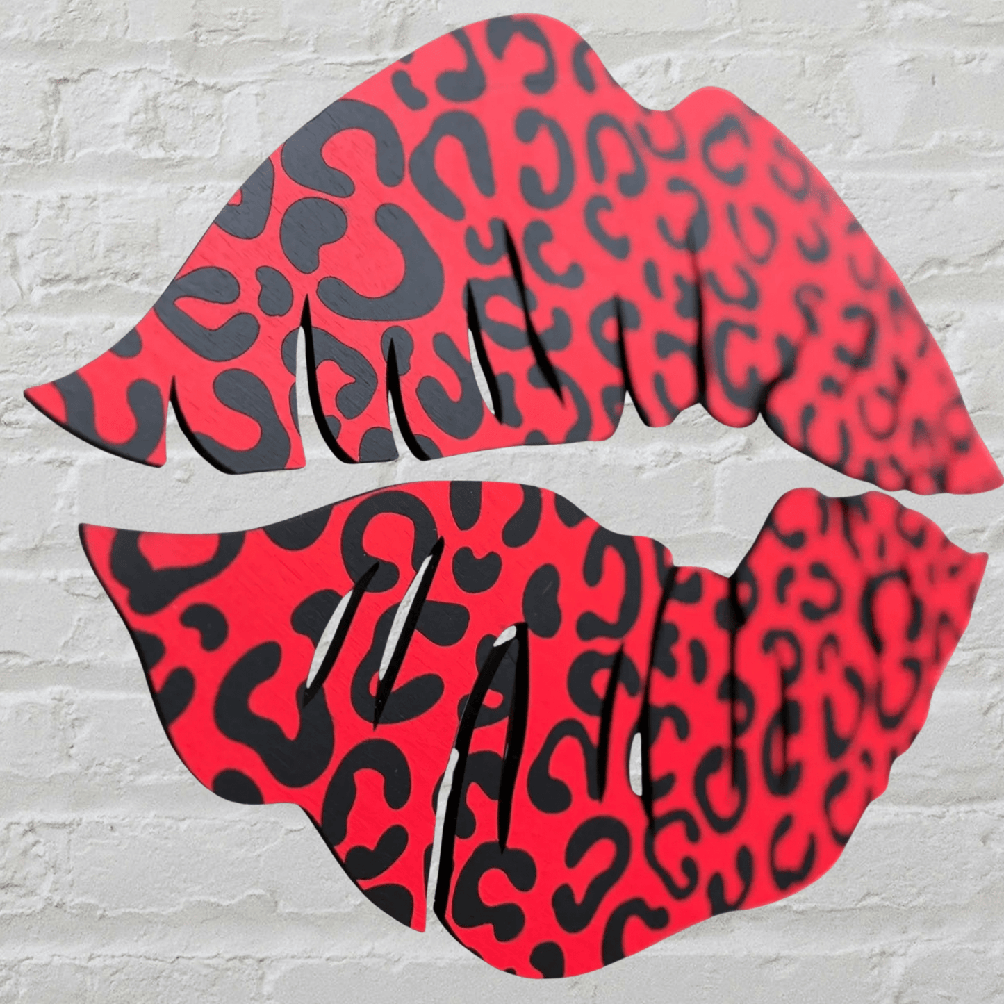 Leopard Print Red Black Lips Wall Hanger, Preppy Eye-Catching Animal Print Wall Art for Trendy Spaces, Perfect Gift for Bold Decor Fans Wall Decor
