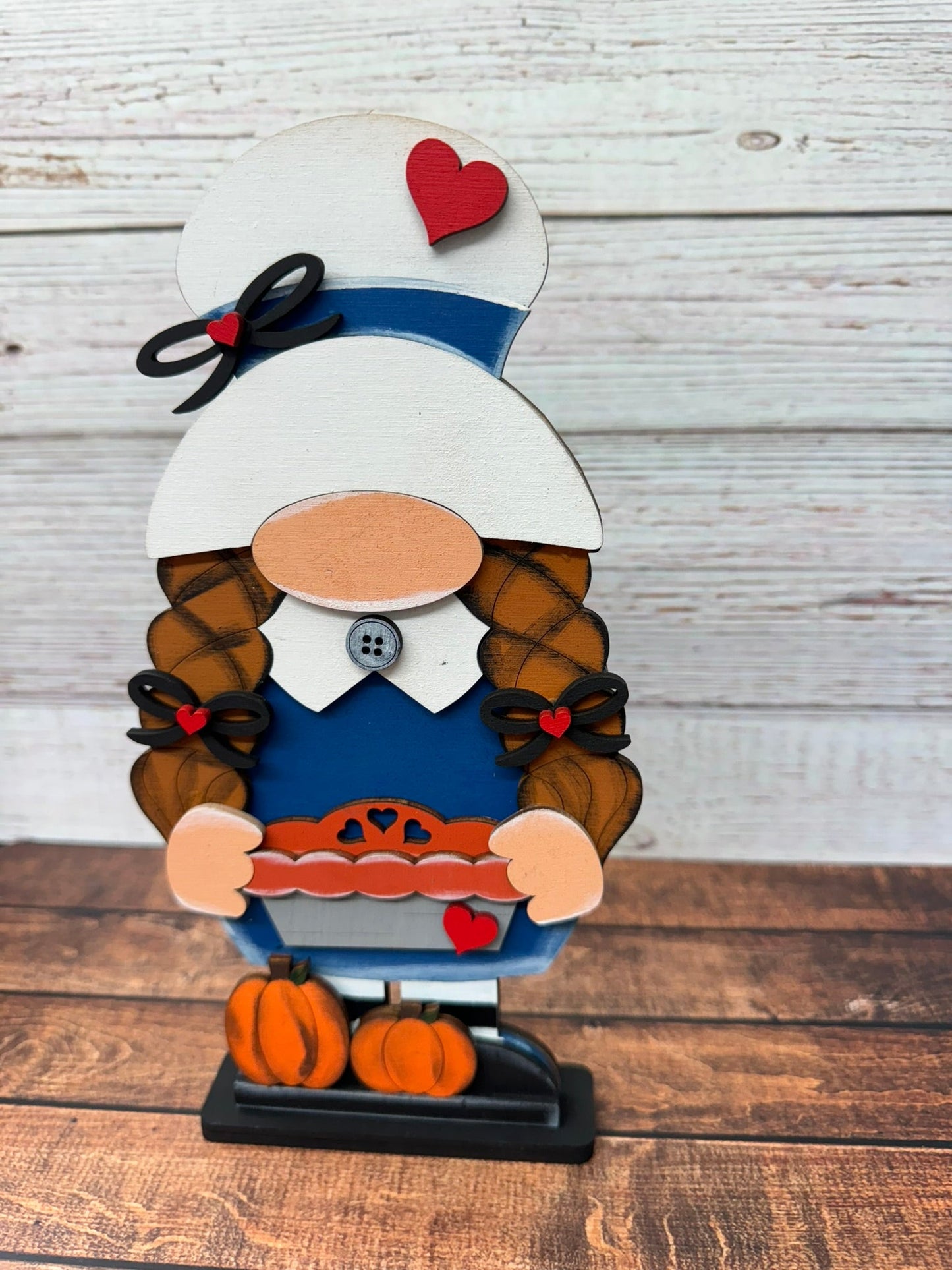 Pilgrim Girl Gnome