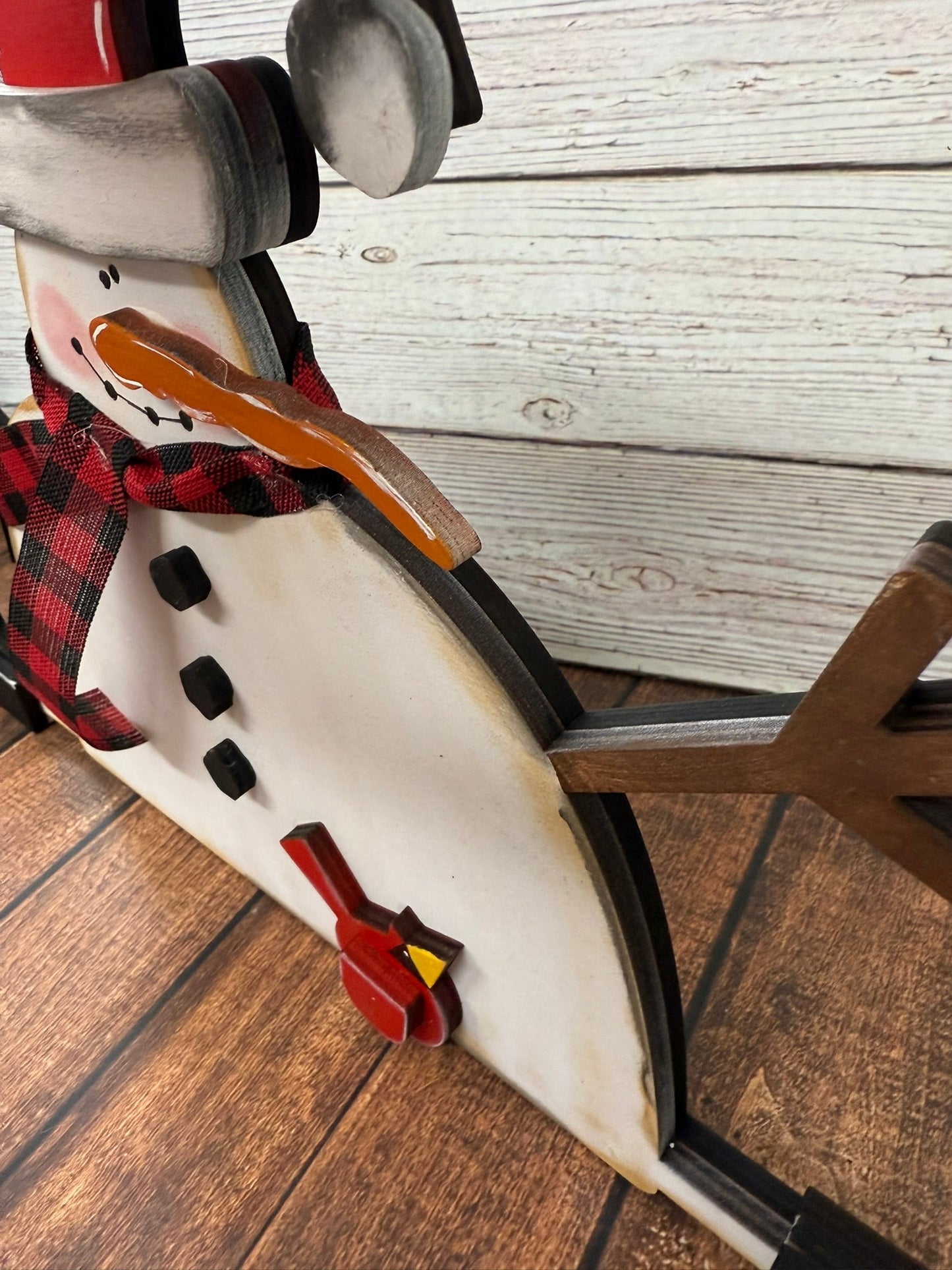 Prim Sitting Snowman - Nifty Decor & More