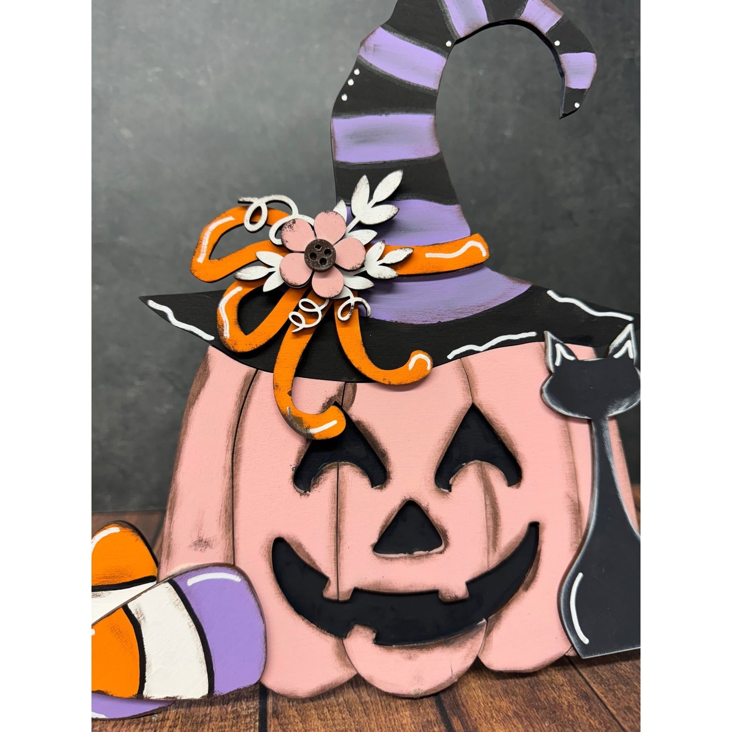 Pumpkin w/Witch Hat
