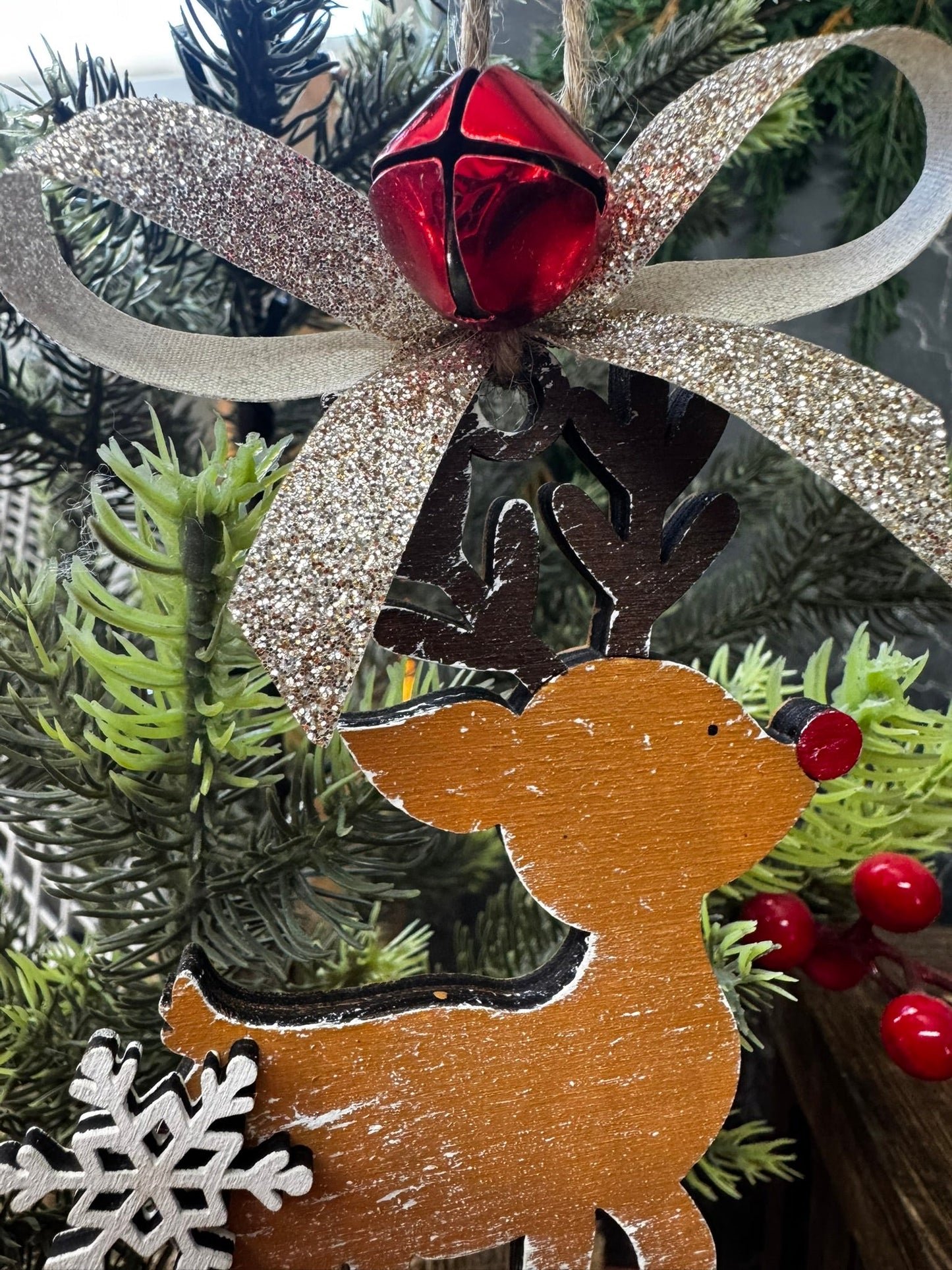 Reindeer Ornaments - Nifty Decor & More