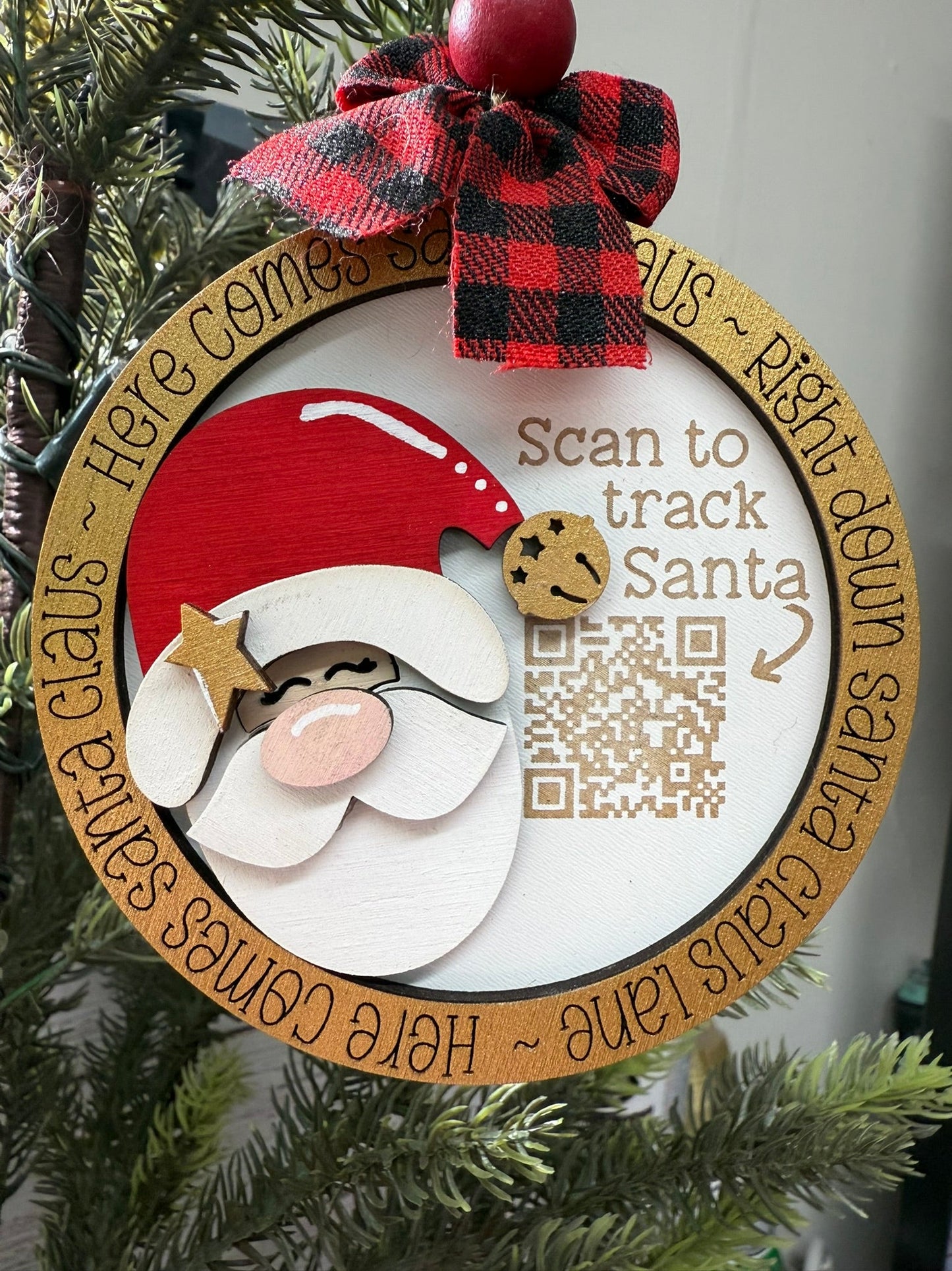 Santa Tracker Ornaments - Nifty Decor & More