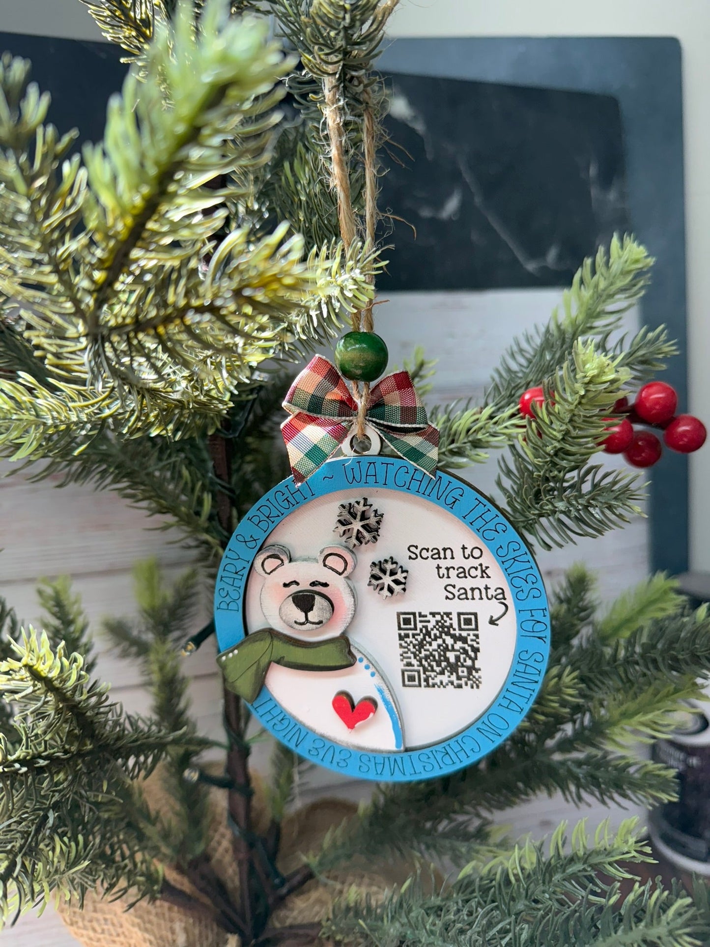 Santa Tracker Ornaments - Nifty Decor & More