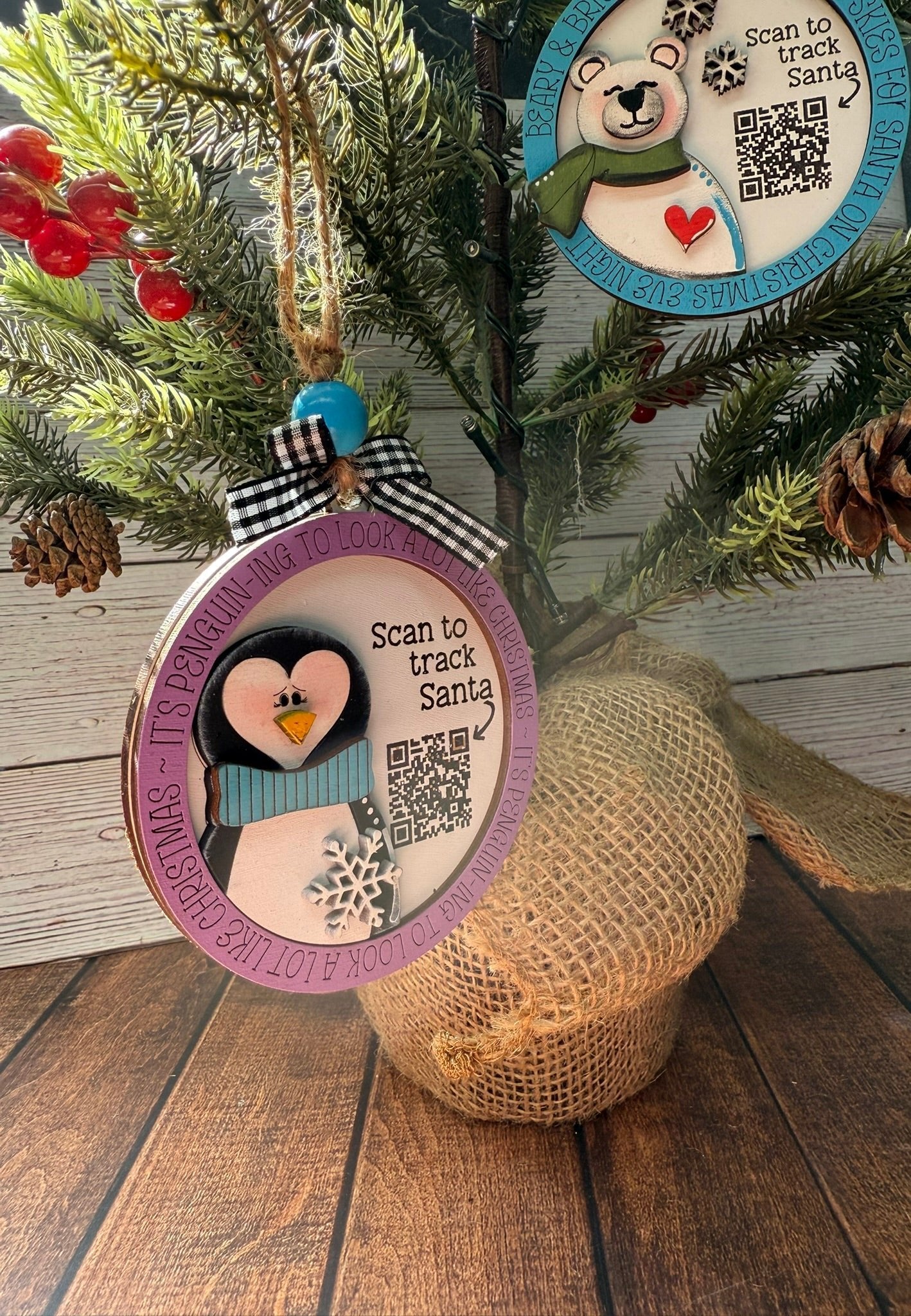 Santa Tracker Ornaments - Nifty Decor & More