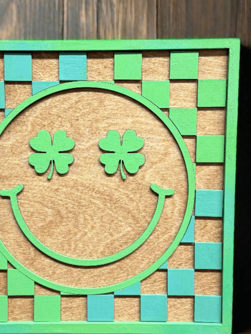 Smiley Face Checker Hanger