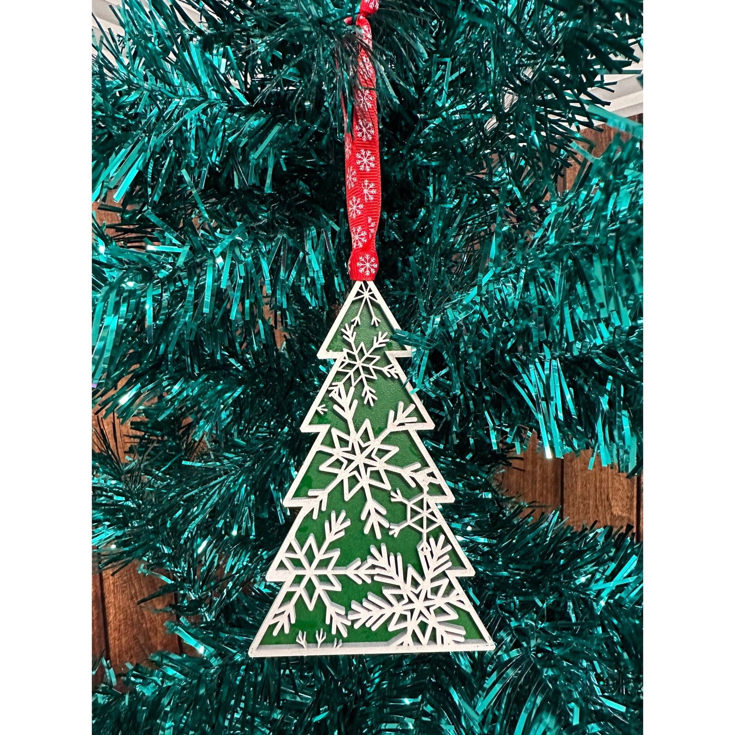Snowflake Christmas Tree Ornaments - Nifty Decor & More
