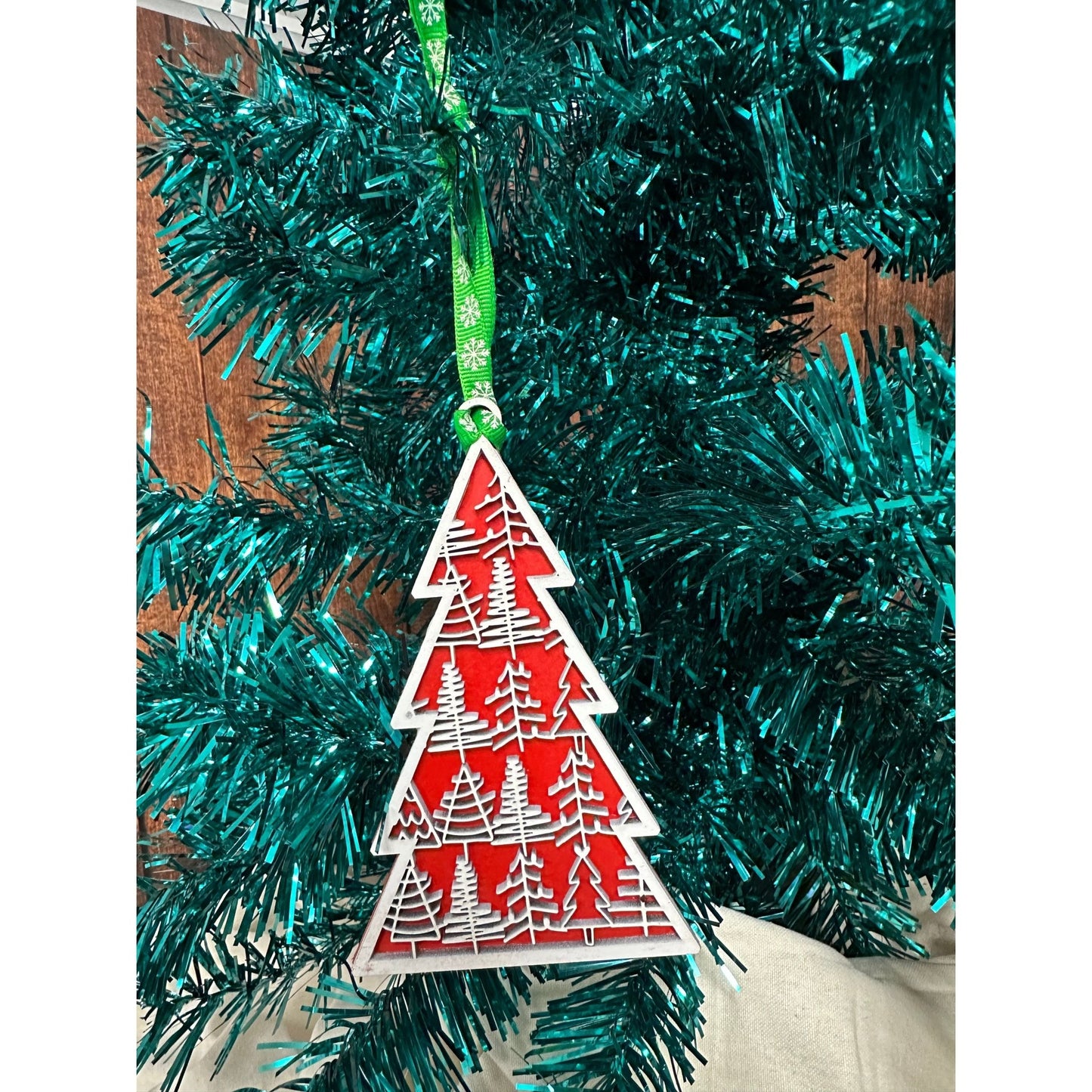 Snowflake Christmas Tree Ornaments - Nifty Decor & More