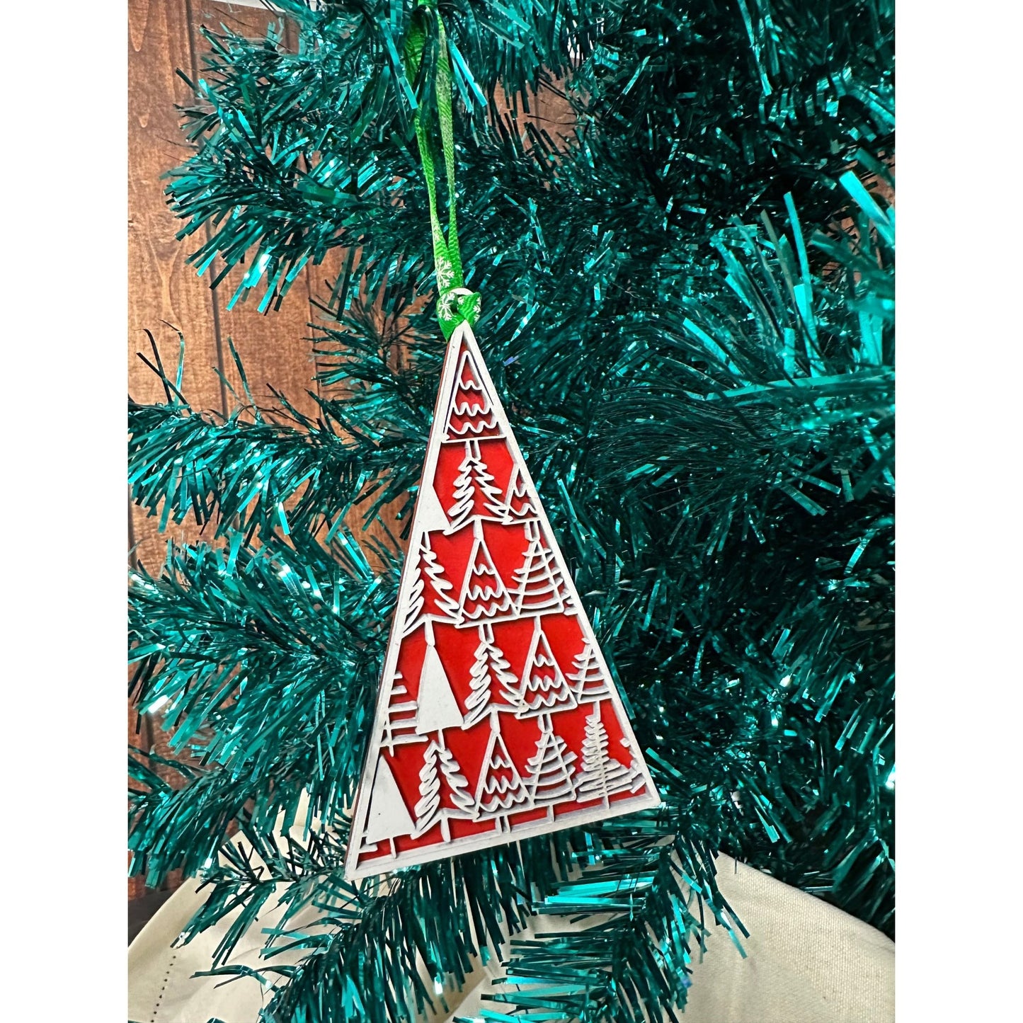 Snowflake Christmas Tree Ornaments - Nifty Decor & More
