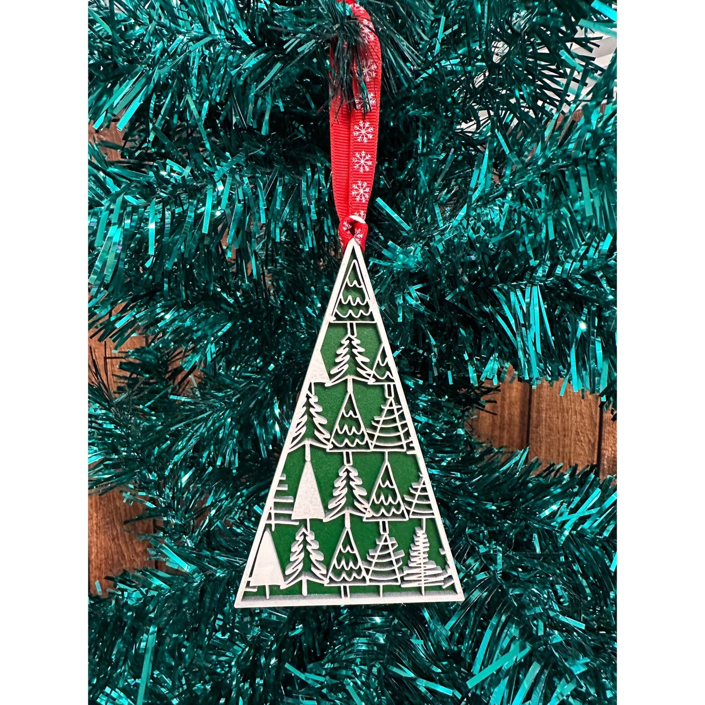 Snowflake Christmas Tree Ornaments - Nifty Decor & More