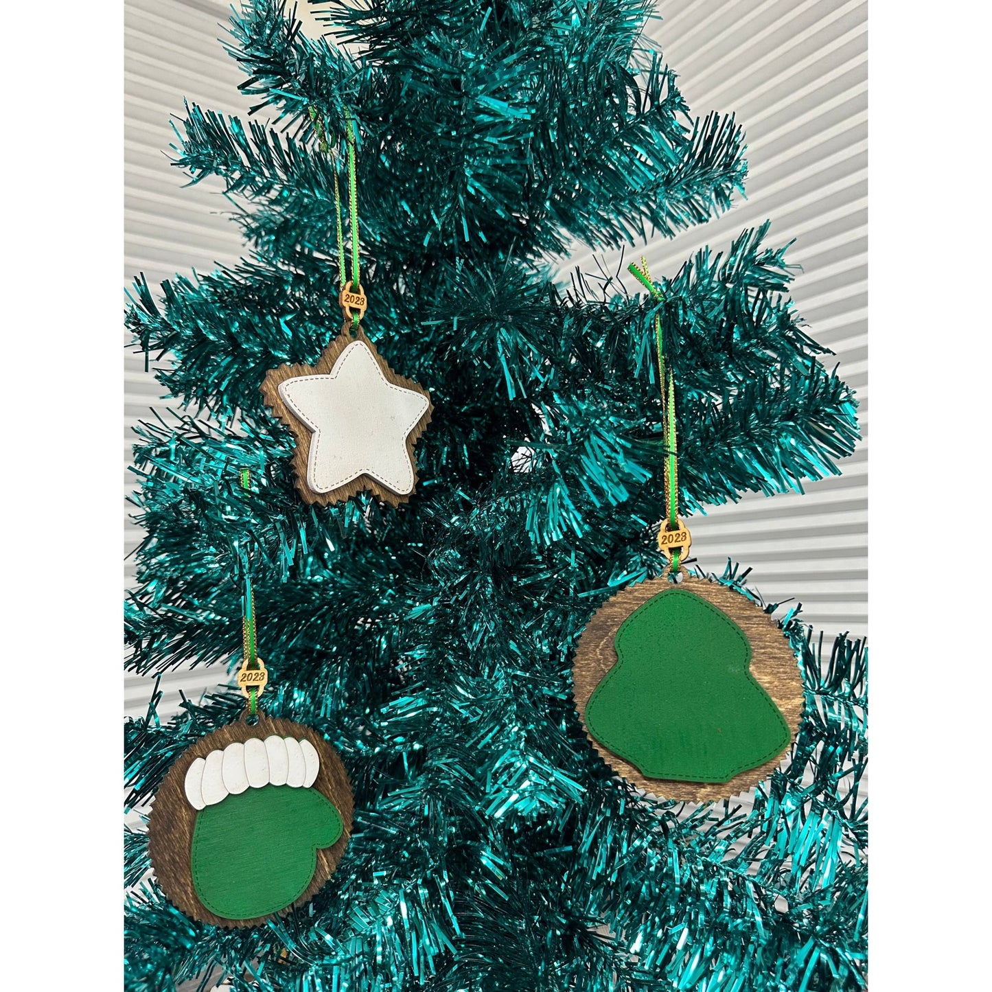 Stitched Christmas Ornaments - Nifty Decor & More