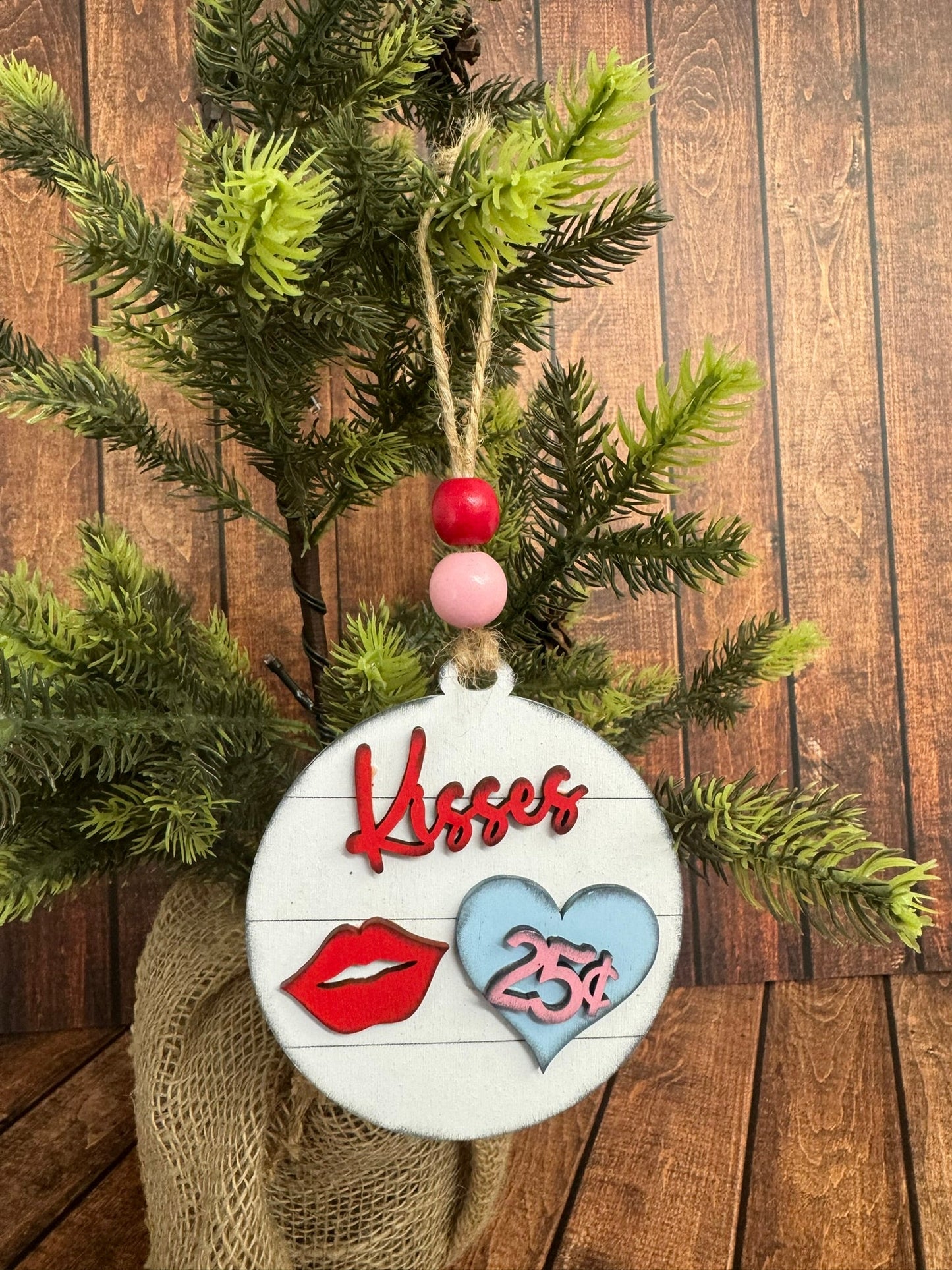 Valentine Ornaments Kisses