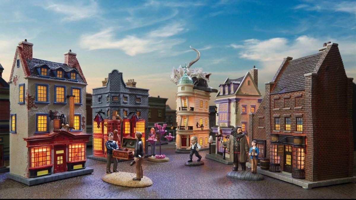 Harry Potter Village - Dept 56 - Nifty Decor & More