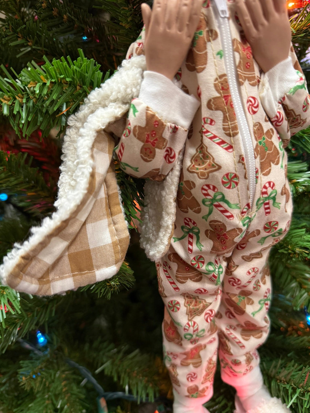 16" Gingerbread Dreams Elf - Nifty Decor & More