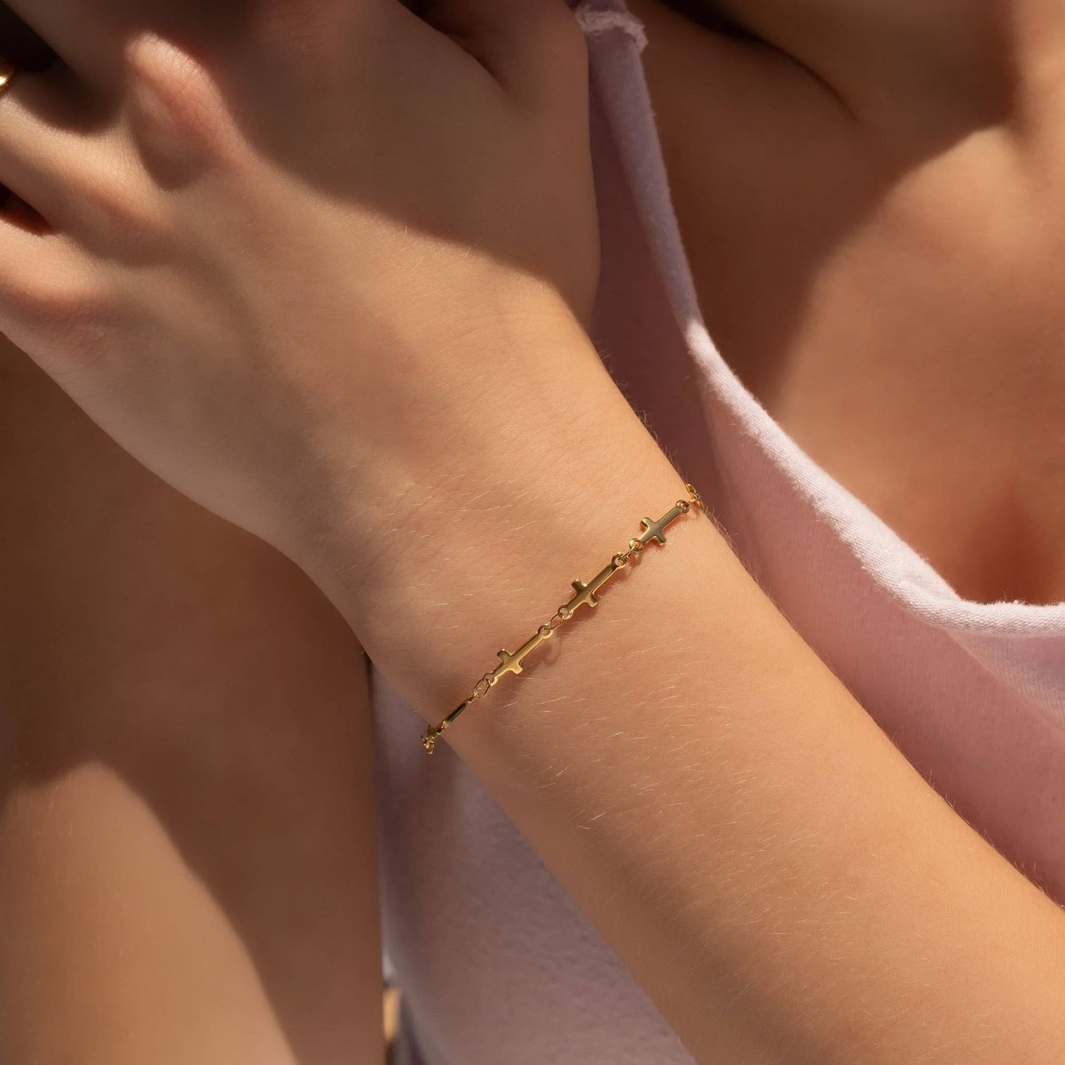 18K Gold PVD Stainless Steel Cross Chain Bracelet - Nifty Decor & More