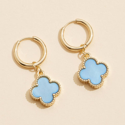 Flower Shape Shell Charm Hoop Earrings One 4SE31002 Blue