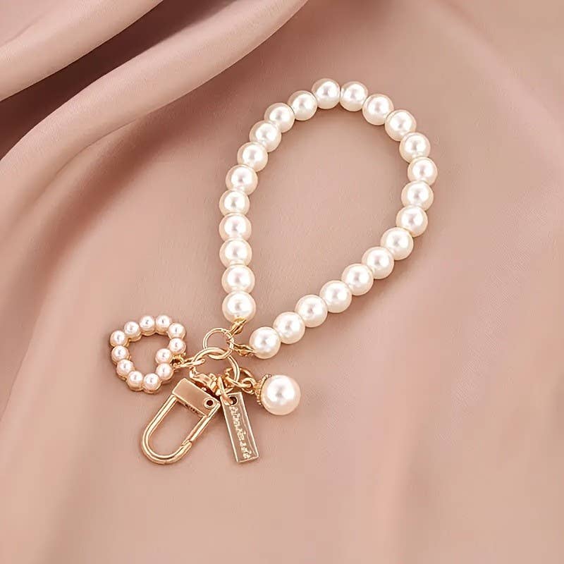 Pearl Bow Heart Seashell Keychain, Chic Bag Charm for Everyday Style, Adorable Gift for Her, Summer Beach Vibes Essential Keychains HEART