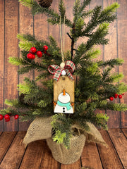 Jolly Ornament Tags  Snowman Looking Up - Multi Green Bow  