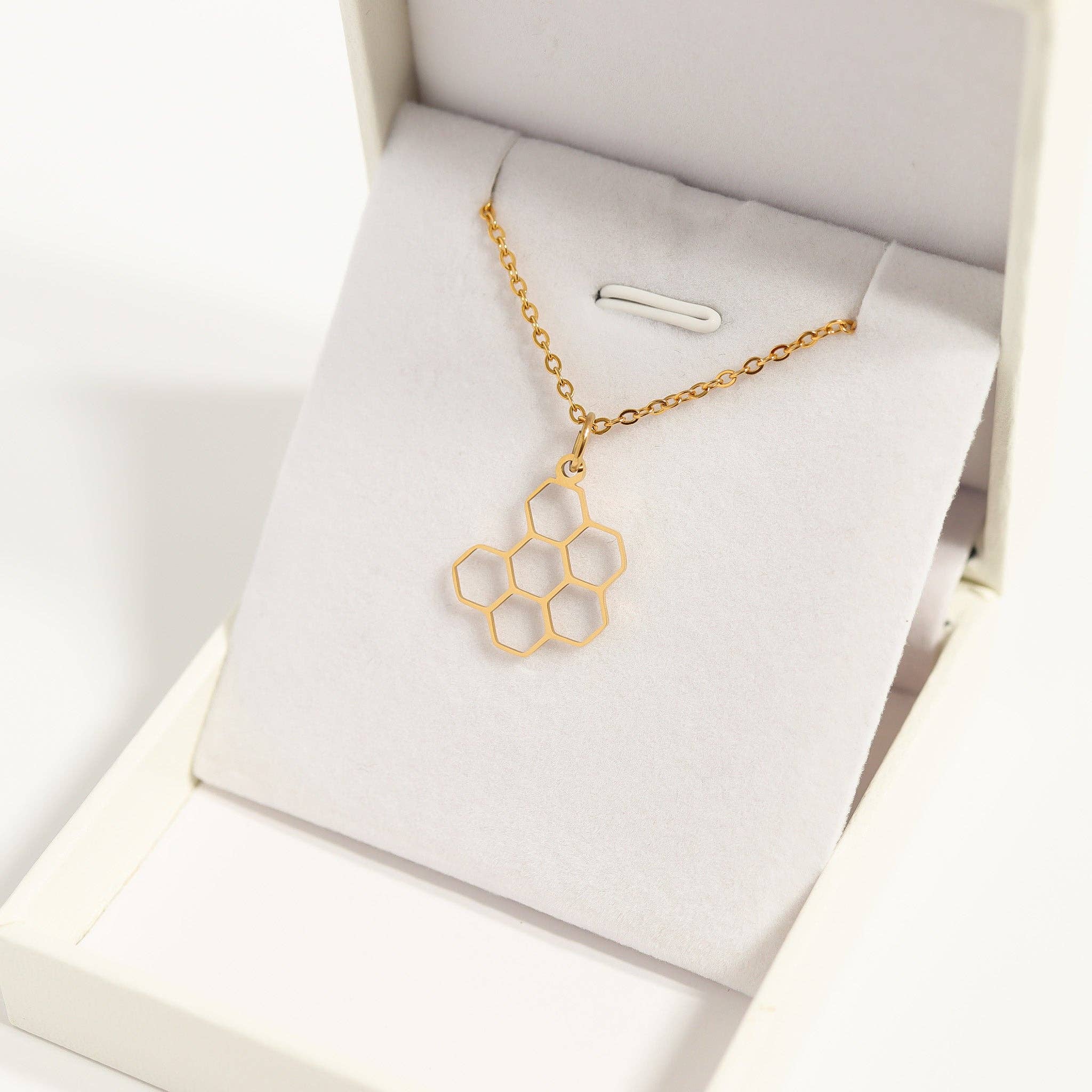 Honeycomb Charm in 18K Gold PVD Stainless Steel, Stylish Mother's Day Jewelry Gift for Her, Preppy Accessory