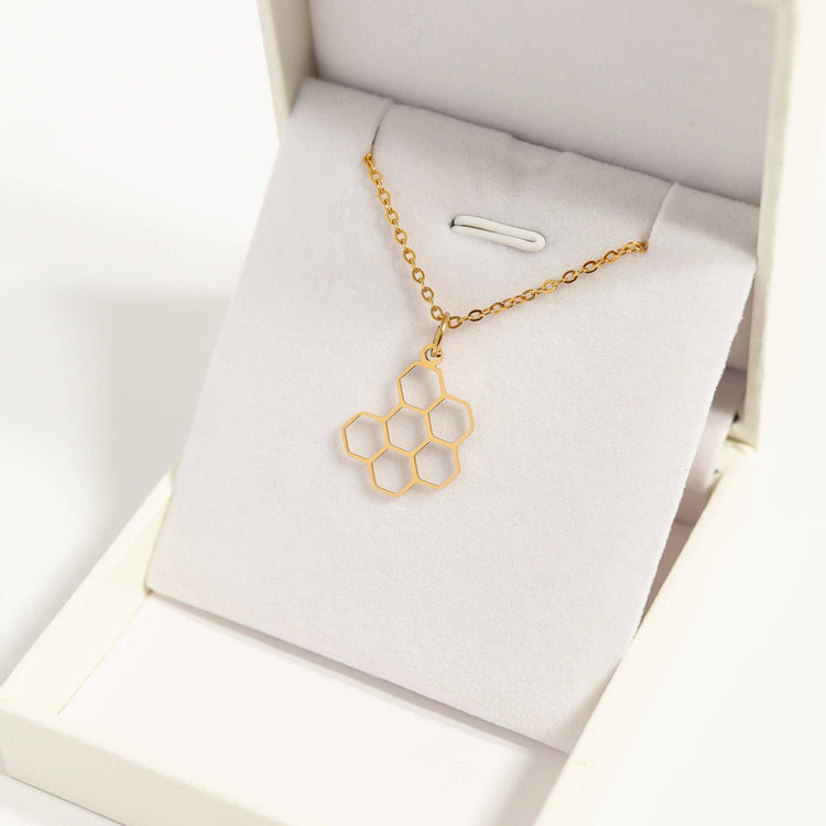 Honeycomb Charm in 18K Gold PVD Stainless Steel, Stylish Mother's Day Jewelry Gift for Her, Preppy Accessory