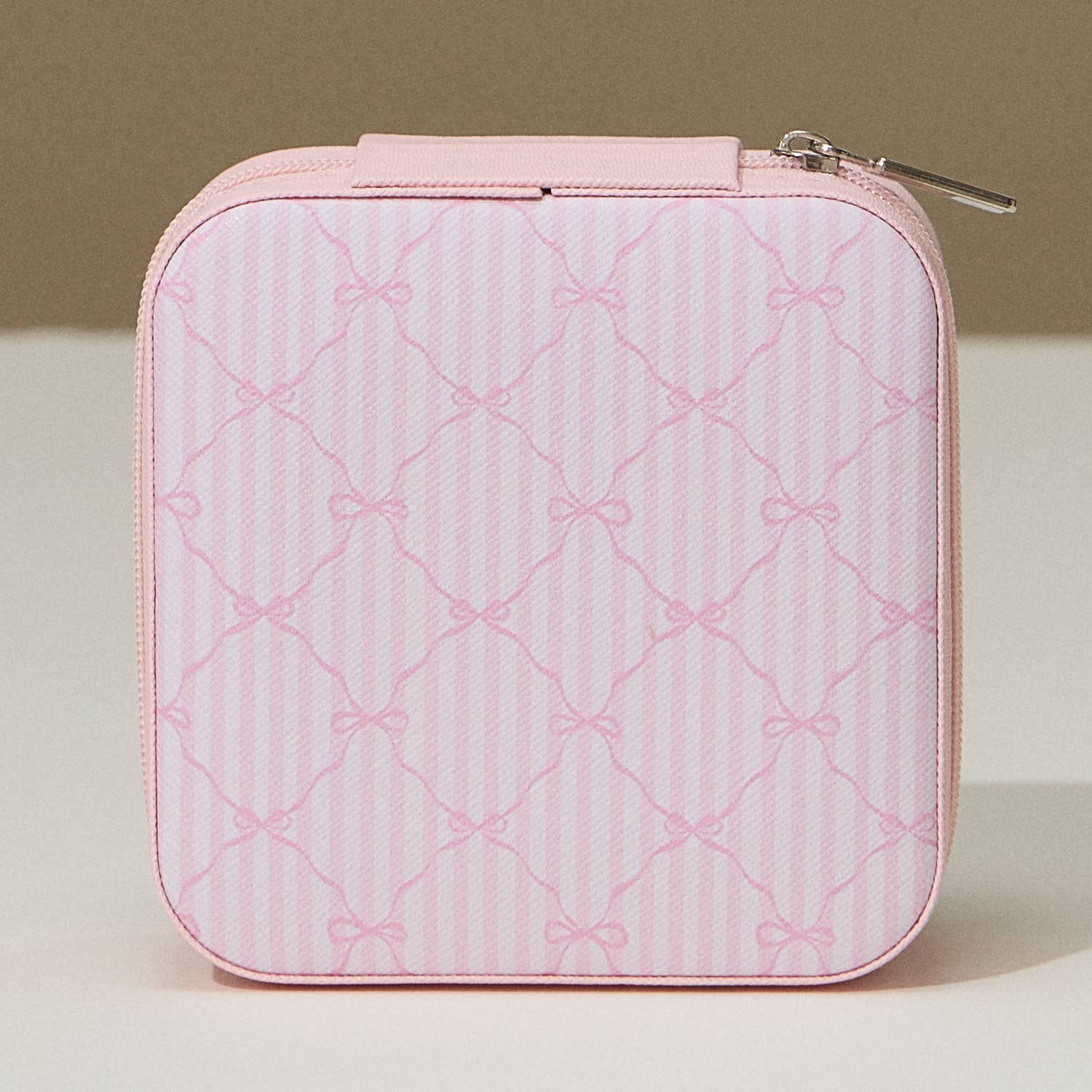 Stylish Boho-Chic Keepsake for Trendy Travelers, Travel Size Jewelry Case, Must-Have Gift for Glam Girls on the Move, Travel Jewelry Box Jewelry Pink Bow Monogram