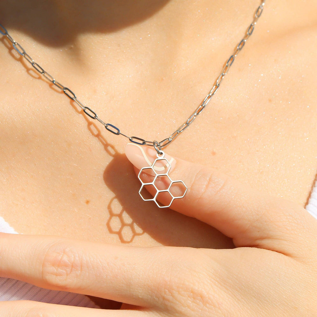 Honeycomb Charm in 18K Gold PVD Stainless Steel, Stylish Mother's Day Jewelry Gift for Her, Preppy Accessory