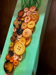 Button Carrot Resin Frame