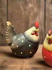 Terracotta Spring Rooster Set - Resin Farmhouse Décor for Rustic Home & Garden - Charming Rooster Figurines