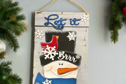 Let It Snow Pallet Sign Hanger